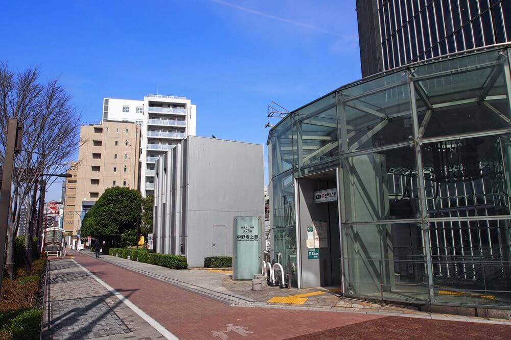 nakanosakaue-sta